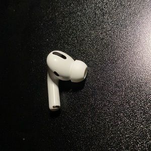 Left air pod pro replacement!!!